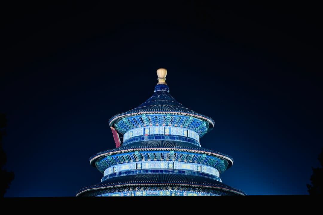 http://n.sinaimg.cn/news/1_img/cfp/2b0c102b/w1024h707/20180314/zW3r-fyscsmv3422357.jpg?zdy